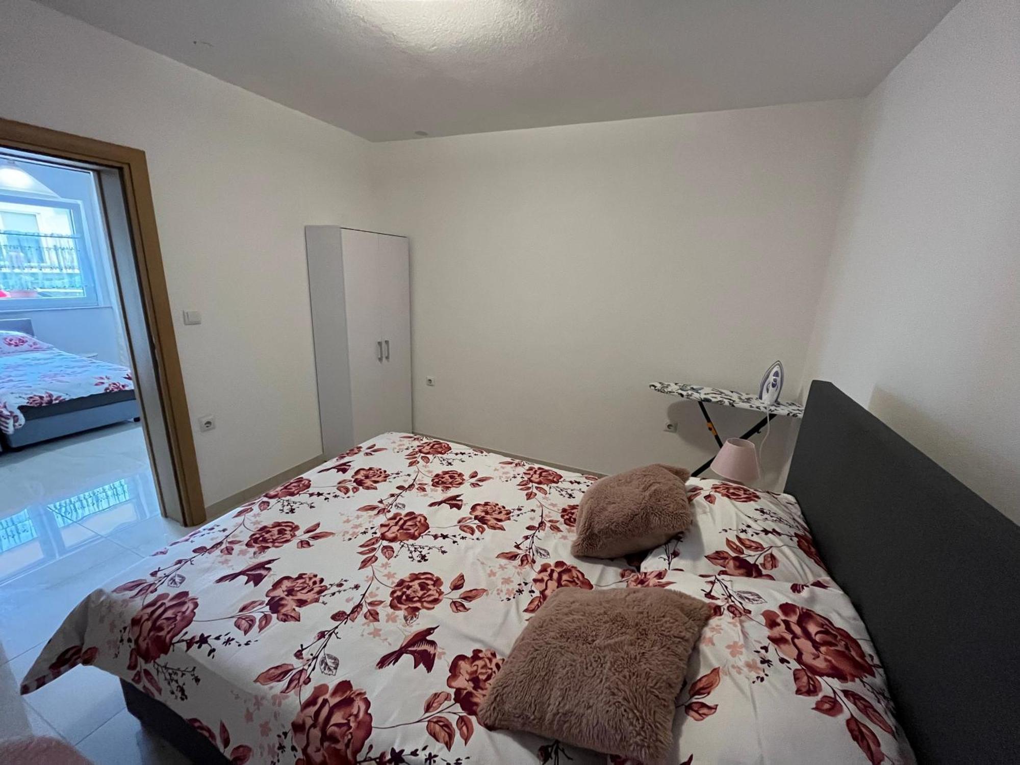 Apartma Azurre Postojna Eksteriør billede